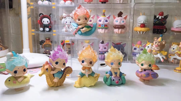 海王子Moses盲盒桌面摆件潮玩少女手办确...