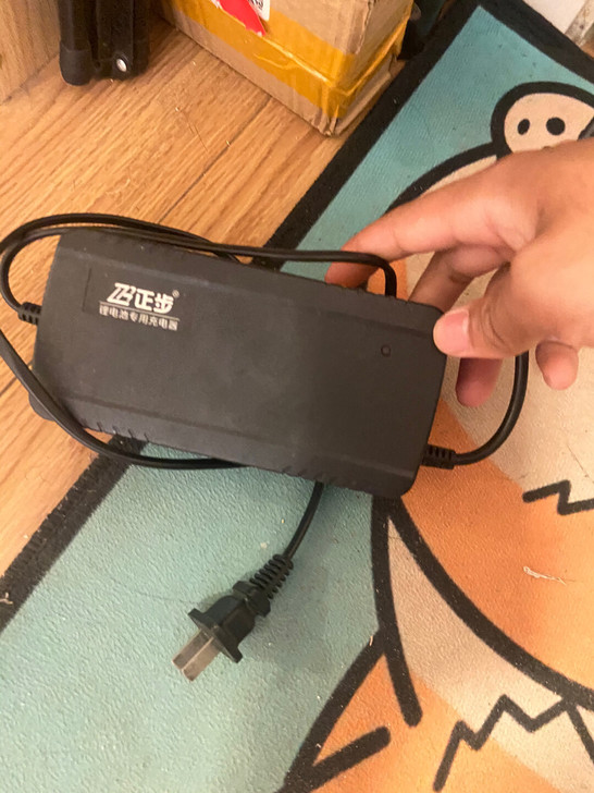 电瓶车去年丢了，闲置好久了，换摩托车了便宜...