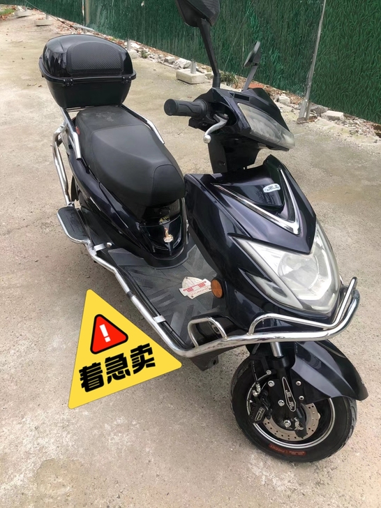 凤凰电动车电动车,成色新,60.20五块电...