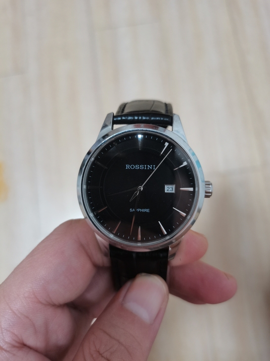 手表太多了便宜卖了