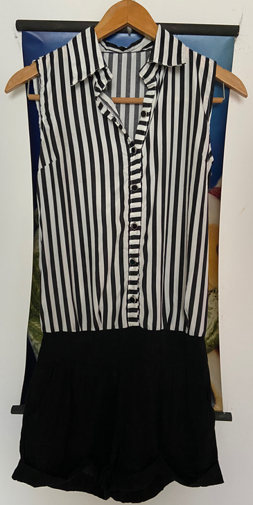 连衣裙裤，Ｍ号，穿上很酷酷滴～实物图未修，...