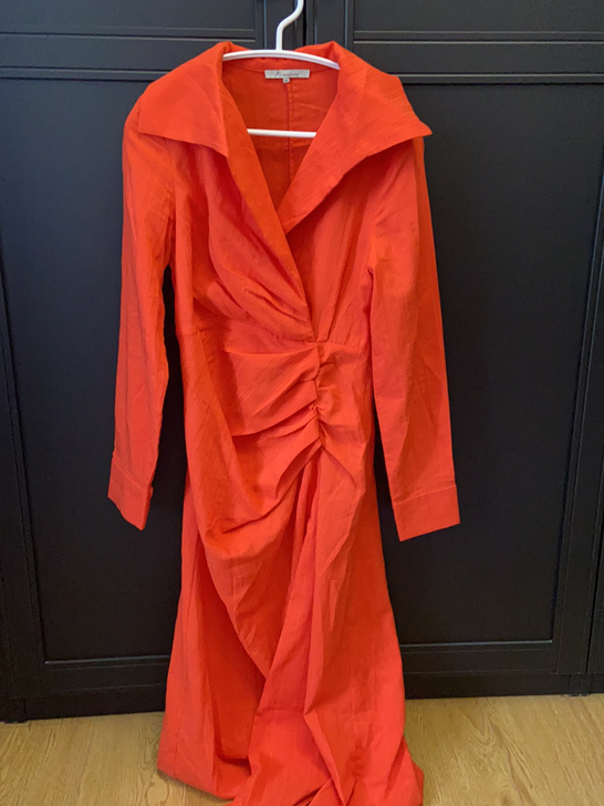 亮橙色褶皱设计衬衫连衣裙m码