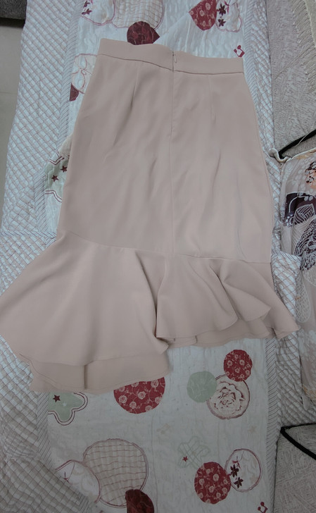 高腰花瓣不规则鱼尾裙 尺码:S , 裙型:...