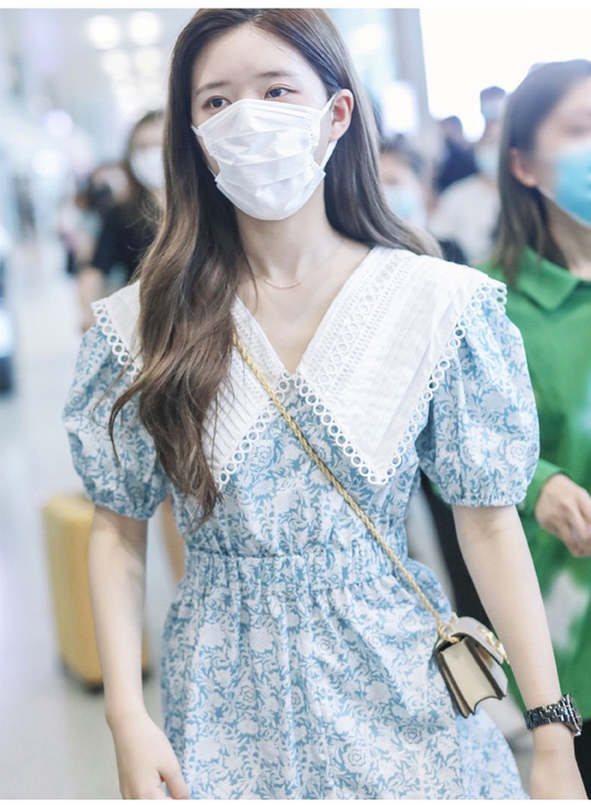 明星同款小清新碎花连衣裙