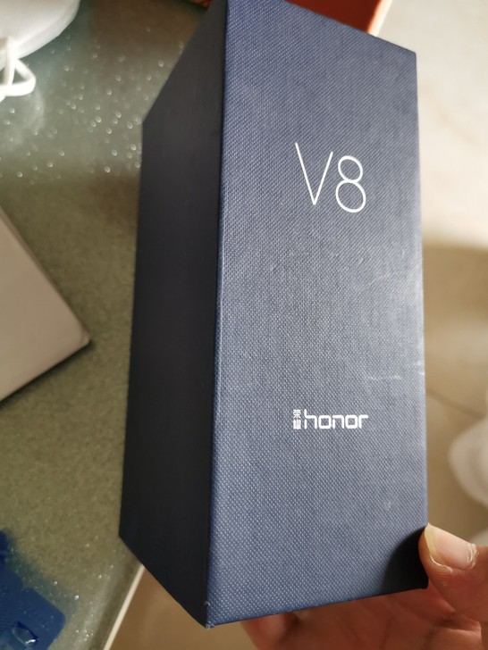 华为荣耀V8