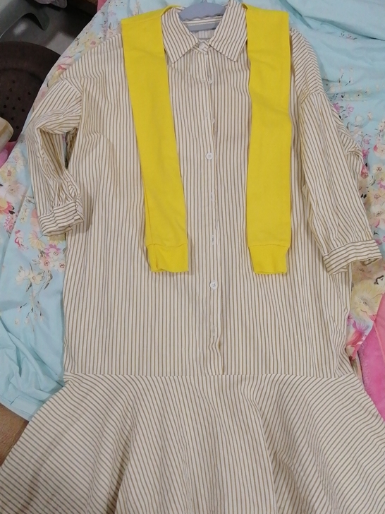 上身很好看的韩式娃娃裙，带披肩是M号