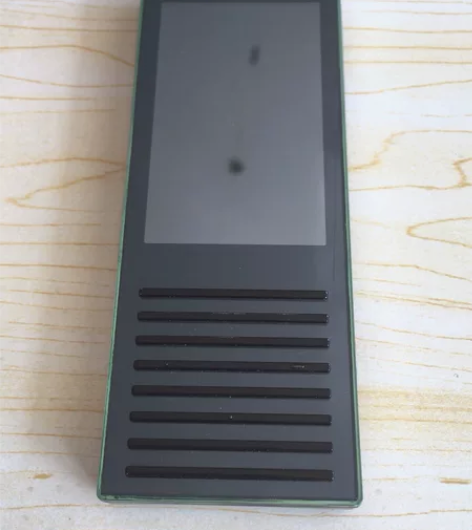 夏普手机，忘了什么型号了，成色9新，电池没...