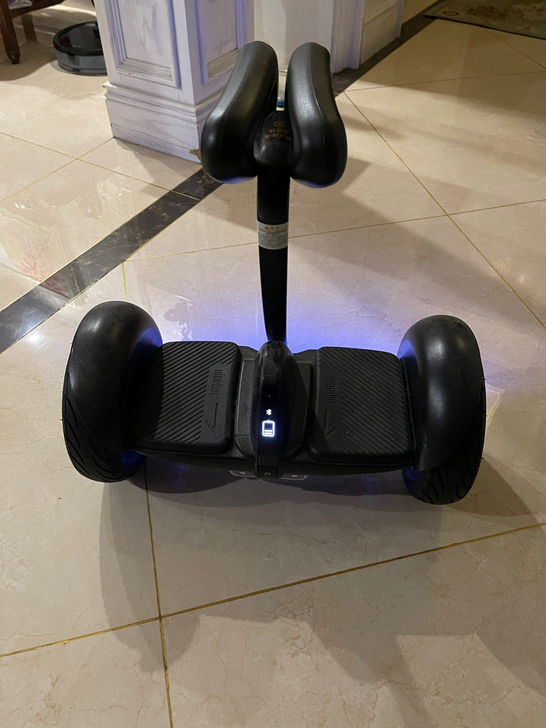 小米九号平衡车，黑色