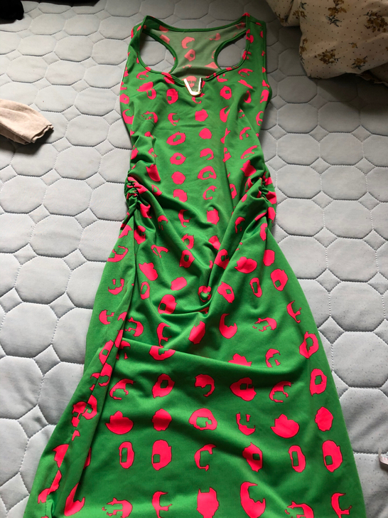 长胖了，挥泪割爱一批衣服裤子，尺寸样式见图...