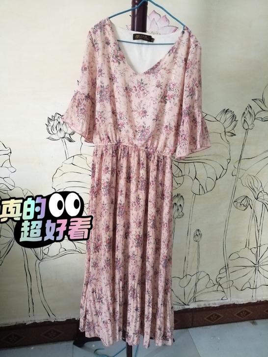 连衣裙2连衣裙2喜欢的带图询问吧，原价一百...