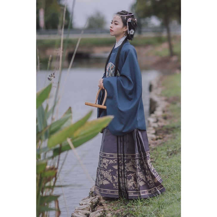 【金钗记】【长歌】秋冬明制圆领大襟补子仿妆...