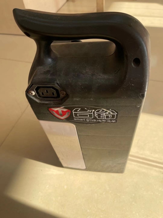 台铃电动车电池 95成新