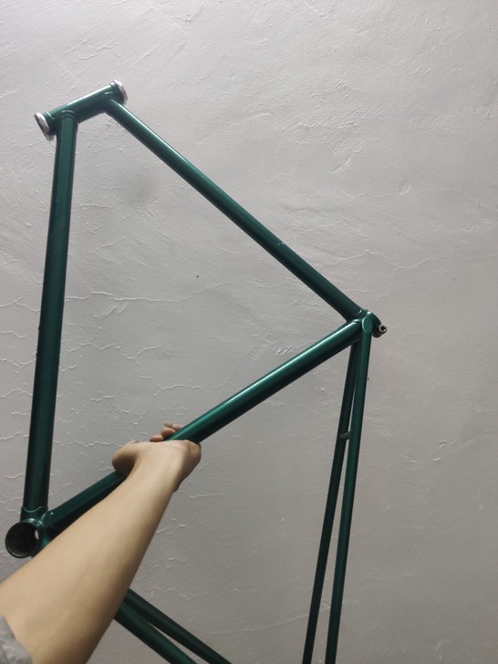 死飞钢架改漆改色专业喷涂