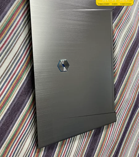 机械革命z2air g i7 9750H＋...