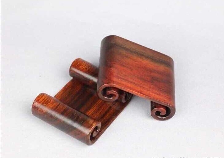 红酸枝木雕工艺品