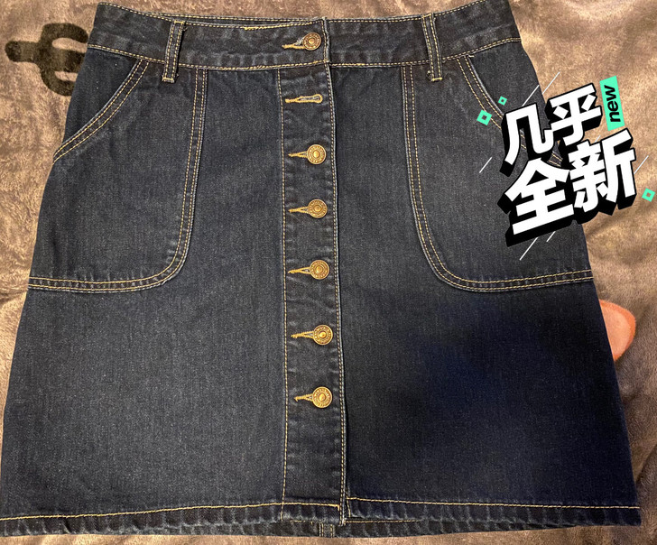 穿着大了，买来穿过两三次，版型很好的