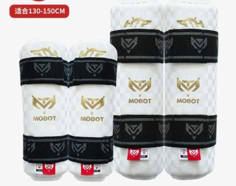儿童全套跆拳道护具。孩子小学时学跆拳道留下...