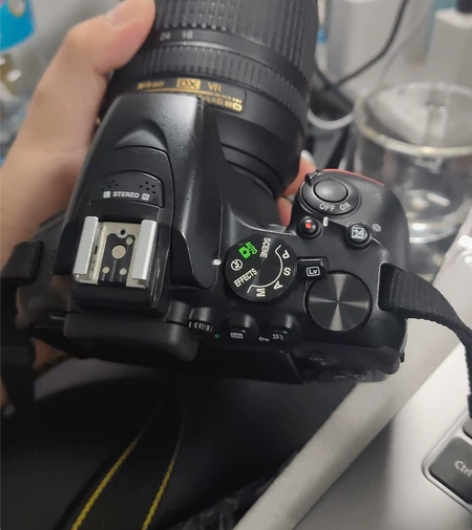 尼康d5600+尼康18 300 vr一代...