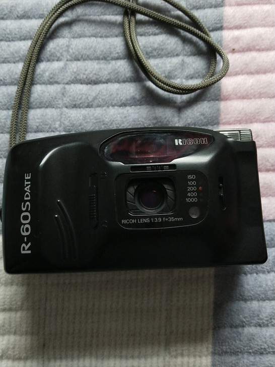 理光R-60S胶片相机，经典机器，品相如新...