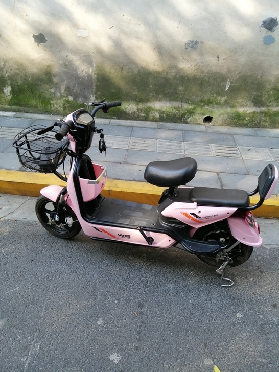 中富电瓶车，能跑35公里左右，可以三档变速...