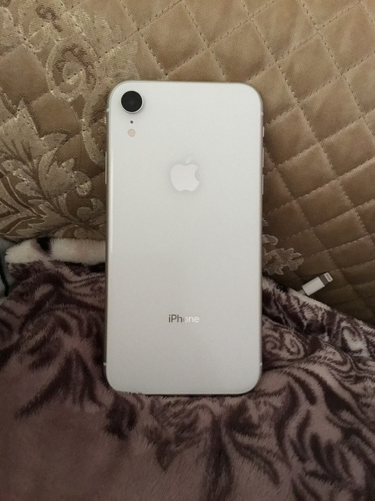 全新iPhone xr 入手一年多 四周有...