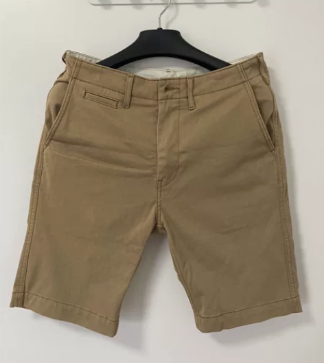 LEVIS Performance卡其色短...