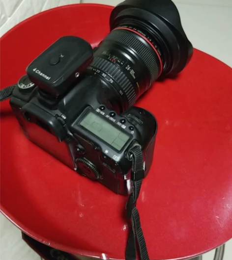 佳能专业级相机。 佳能单反相机5d2+24...