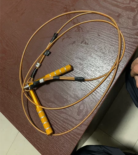 跳绳 长短可调。带轴承 感兴趣的话点“我想...