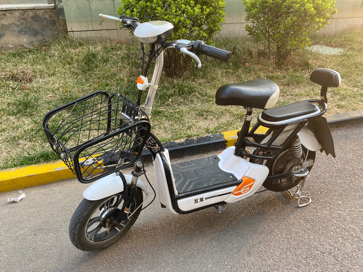 电动车，非国标，无脚蹬，小型电动车，30公...