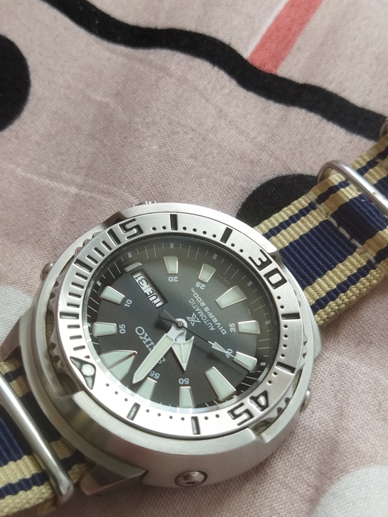 精工srp637罐头潜水表，几乎全新，夜光...