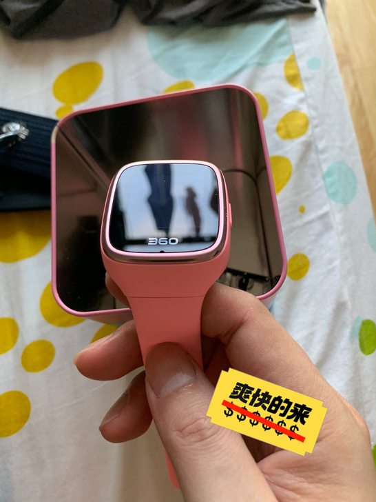 全新360儿童电话手表6W，粉色，仅拆盒，...