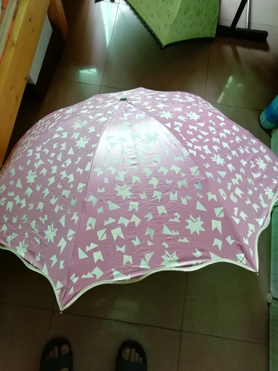 雨伞买多了，几乎全新 ，就用过一，二次。