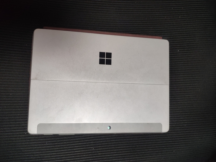 95新微软 surface go  顶配
