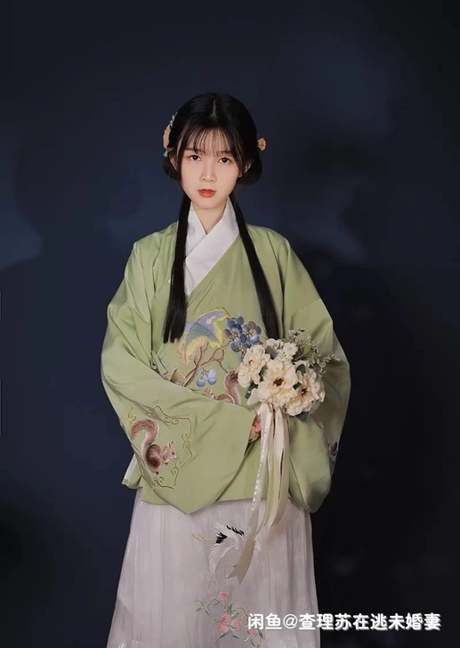 锦绣纪 汉服 心有所鼠交领短袄全新