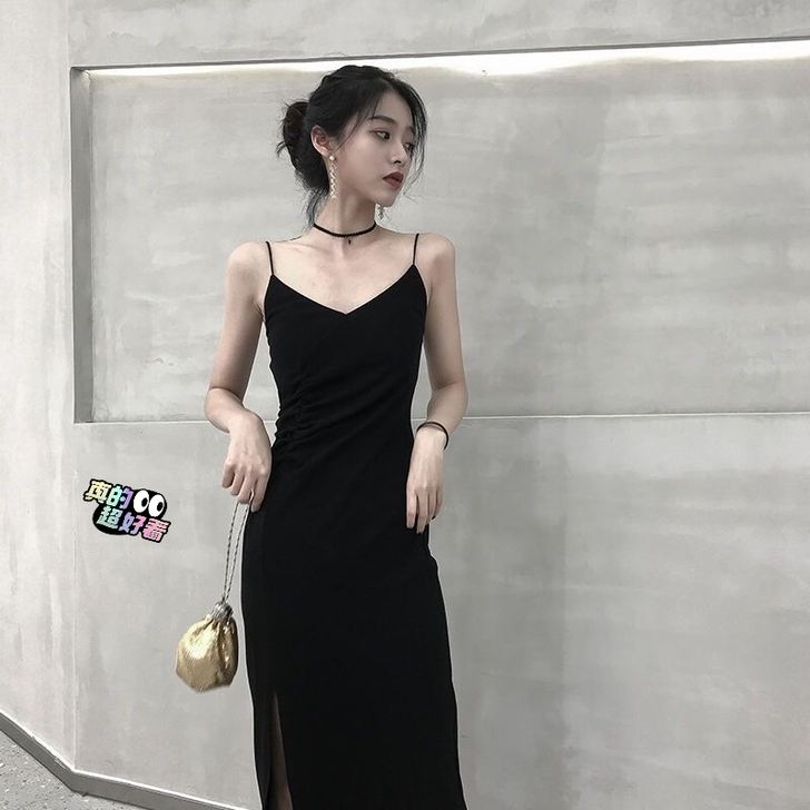 吊带连衣裙