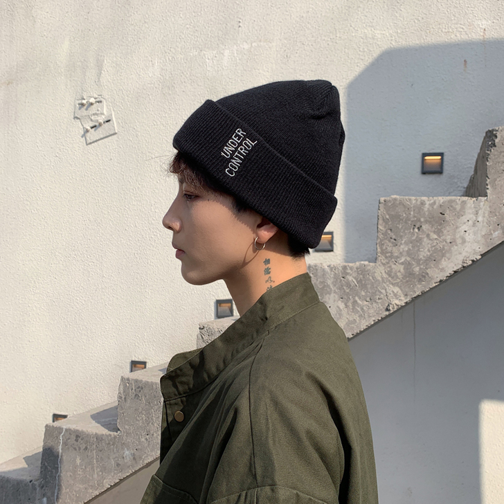 韩版黑色毛线帽男休闲百搭秋冬季保暖双排字母...