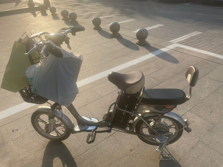 急出 雅迪锂电车