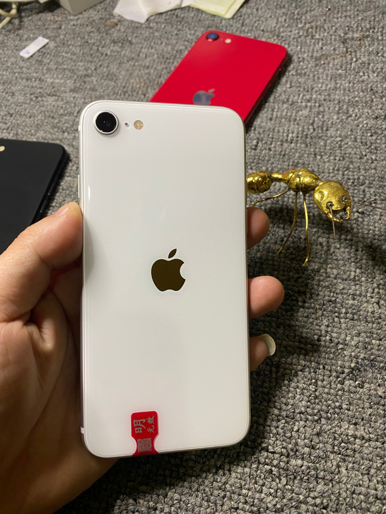 iphone SE2代 64G美版无锁 非...