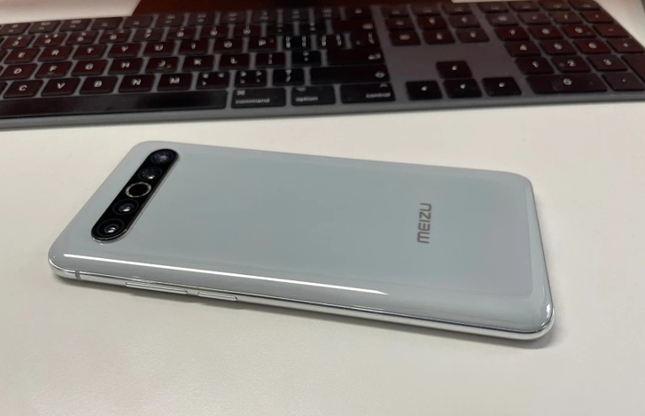 收一台魅族17pro， 8+128，天青或...