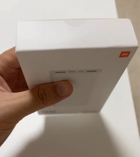 全新未拆封的小米充电宝20000mAh 感...