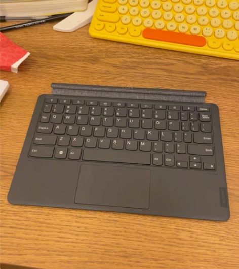 联想小新pad 磁吸键盘和支架 原装 自用...