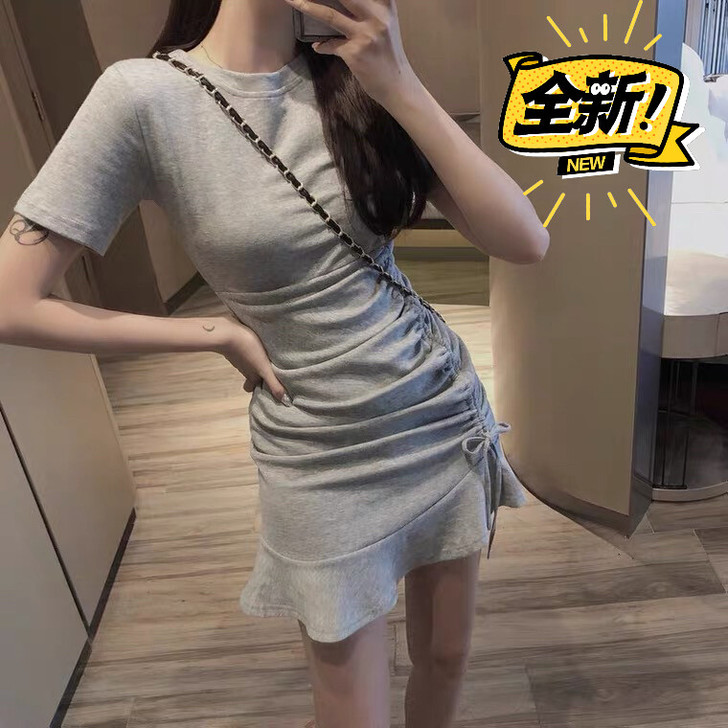 休闲连衣裙全新