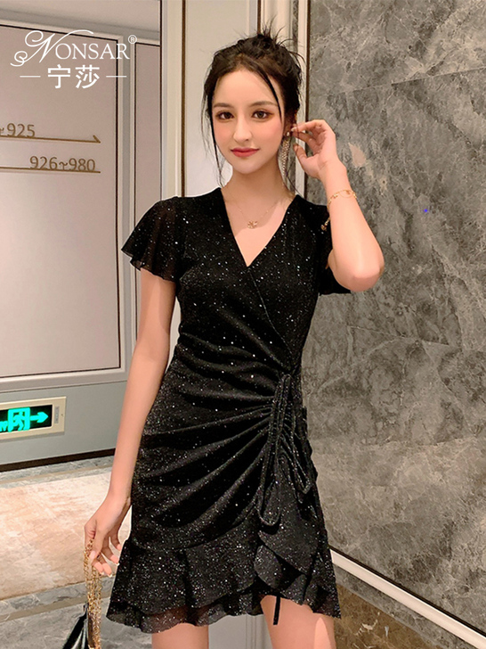 宁莎2020夏季时尚法式小众复古赫本风心机...