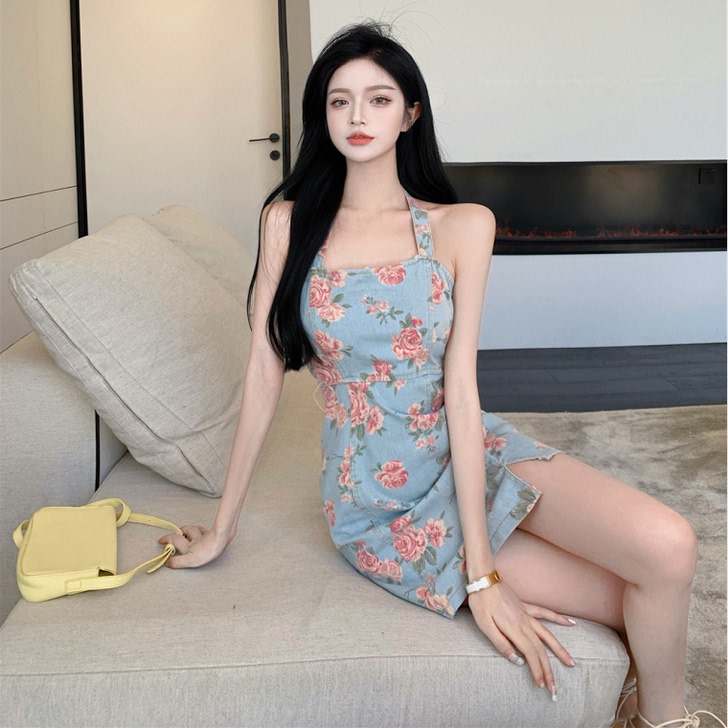 印花牛仔侧开叉吊带连衣裙