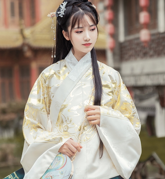 如梦霓裳灵狐出山春款汉服女装长乐明制短袄织金