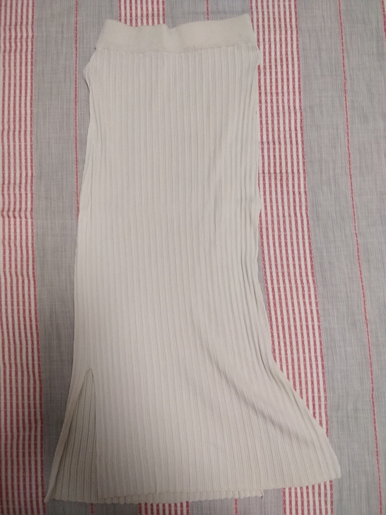 米色针织包臀裙，全新，中码，超大弹力！广东...