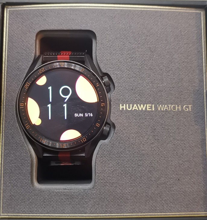 华为手表watchGT，钛灰色，成色靓，全...