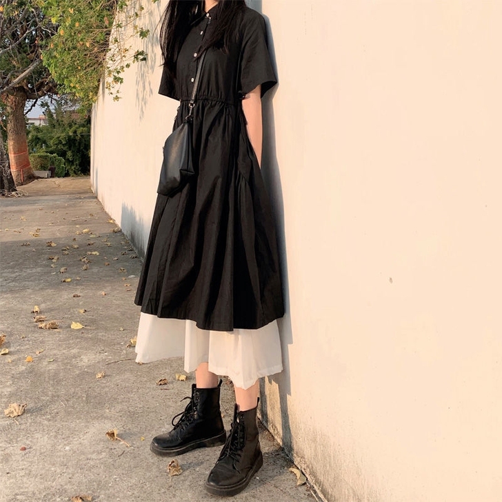 学院风短袖收腰A字连衣裙