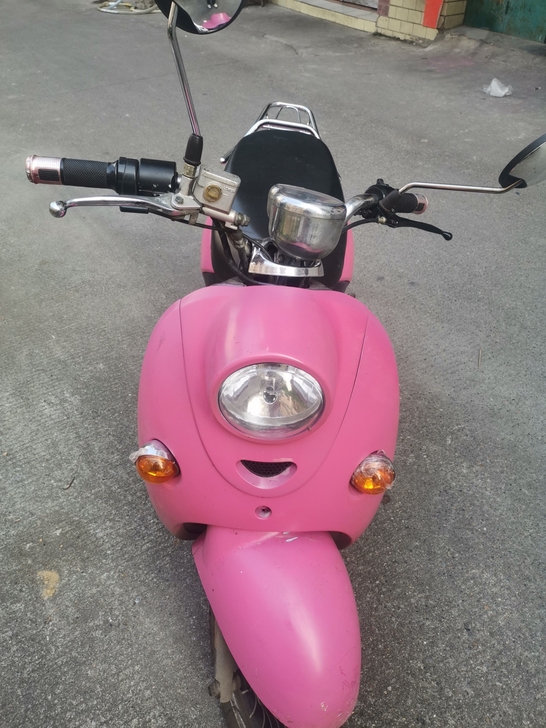 小龟电动车  五羊本田，5个新电池，大功率...