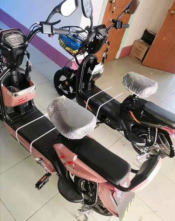 中富电动车，全新未拆封的全新全新中富电动车...